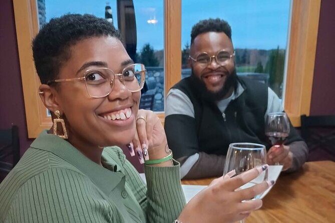 NON BUS 4 Winery Traverse City Wine Tour on Old Mission Peninsula