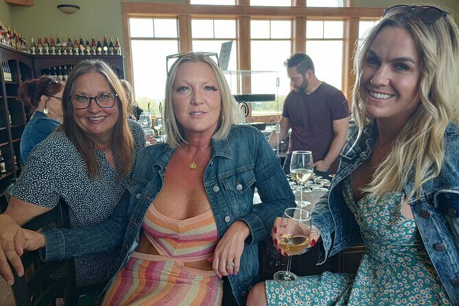 NON BUS Traverse Sunset Wine Tour 3 Winery Old Mission Peninsula - Who Should Consider This Tour?