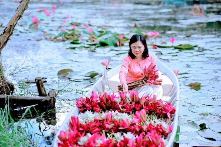 None Shopping Mekong Delta Tan Lap Floating Village Tour - Exploring the Tan Lap Floating Village Tour in Detail