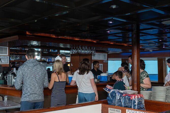 NYC: Serenity Yacht New Years Eve Party Cruise - Detailed Breakdown of the Experience