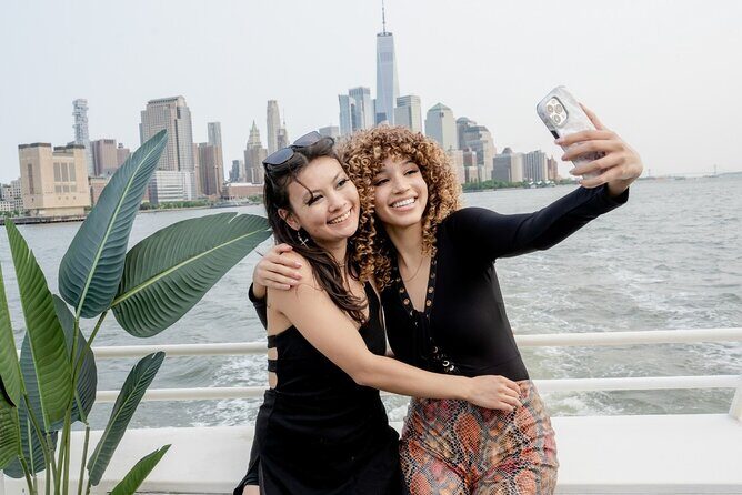 NYC Sunset Cruise Experience the City Twilight Magic - A Deep Dive into the Sunset Cruise Experience