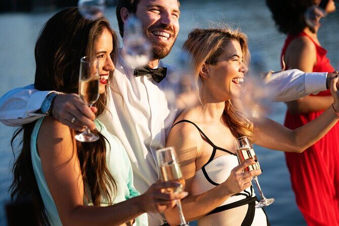 NYC Sunset Cruise with Statue Views Live Comedy and DJ on Hudson - Deep Dive Into the Itinerary and Experience