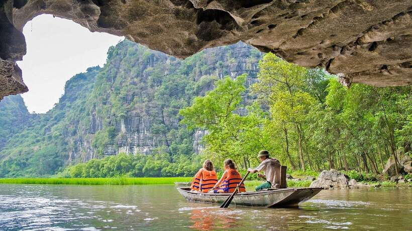 NYNA Travel: 5D4N Hanoi  Quang Phu Cau  Ninh Binh  Halong - What Makes This Tour Stand Out?
