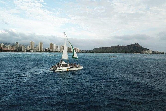 Oahu Catamaran Waikiki Sunset on 40 Foot Catamaran: Food and BYOB - The Sum Up