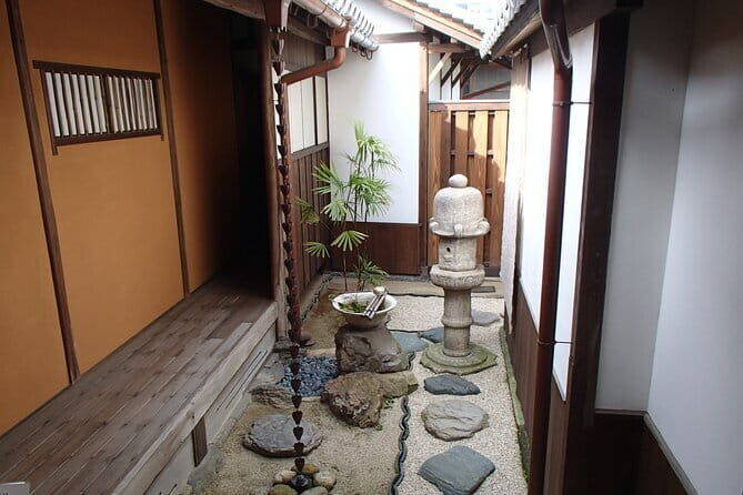 Okayama Korakuen Sushi Making and Kurashiki Walking from Okayama - A Deep Dive Into the Experience