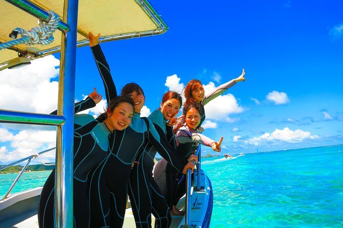 [Okinawa Blue Cave] Snorkeling and easy boat holding! Private system Very satisfied with the beautiful facilities of the shop (with photo and video shooting service) - Why This Tour Excels