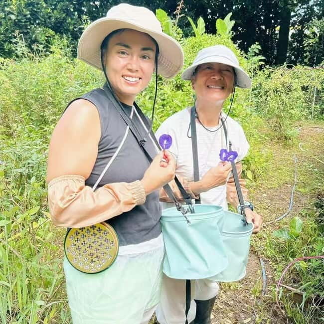 Okinawa: Making Traditional Seasoning 'Kusu' with Lunch - A Closer Look at the Experience