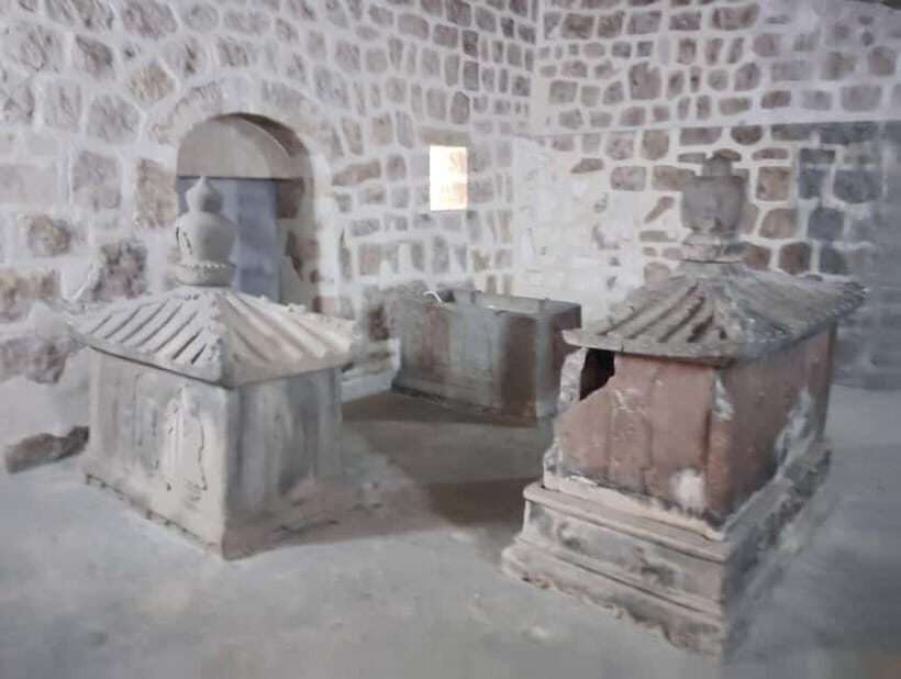 Okinawa: Urasoe Castle, Royal Tomb & War History Walk - The Experience: What to Expect