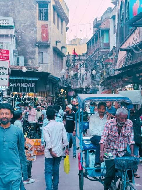 Old Delhi Temples and Spice Market Tour - Authenticity and Value