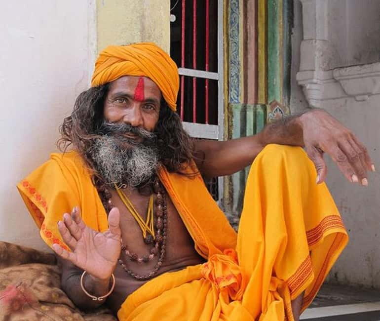 One Day Mathura Vrindavan Tour From Delhi & Agra With Museum - Who Should Consider This Tour?