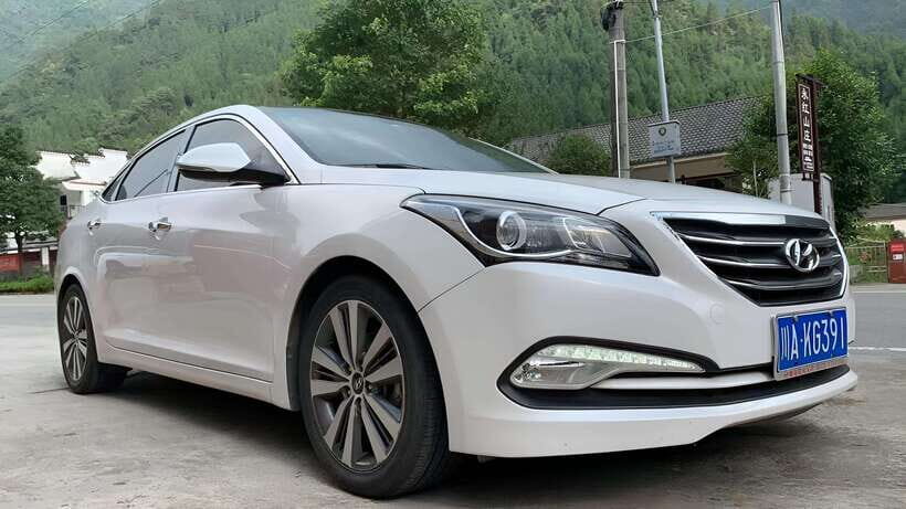 One-day private transfer service to Leshan from Chengdu