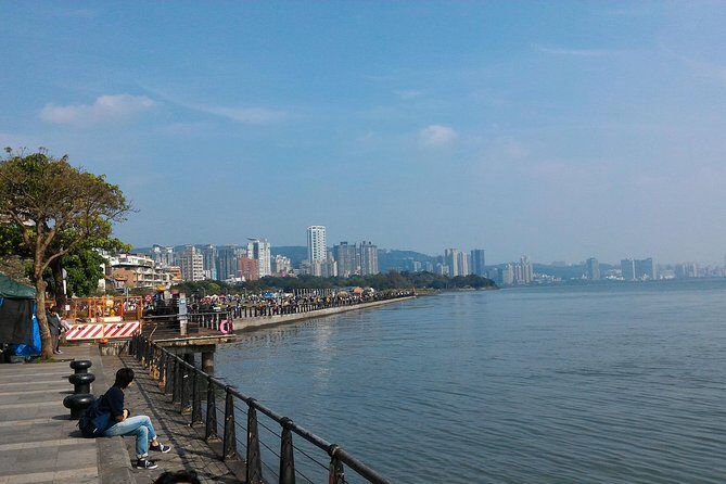 One-day Yangmingshan NP Beitou Hot Spring Park and Tamsui Tour Package - Soaking in Beitou’s Hot Springs and Thermal Valley