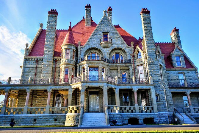 One-Hour Luxury City Tour of Victoria - The Real Value for Travelers