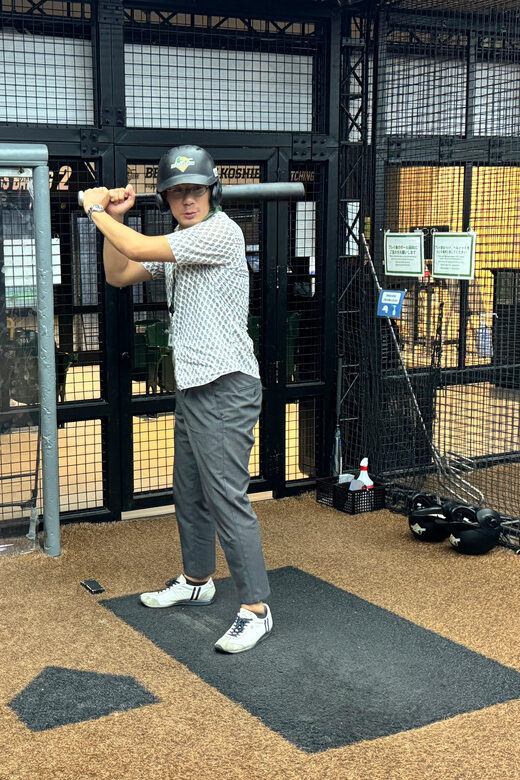 Osaka: Baseball Pilgrimage  Guided Tour of Iconic Koshien - The Hands-On Experience at Be Stagium