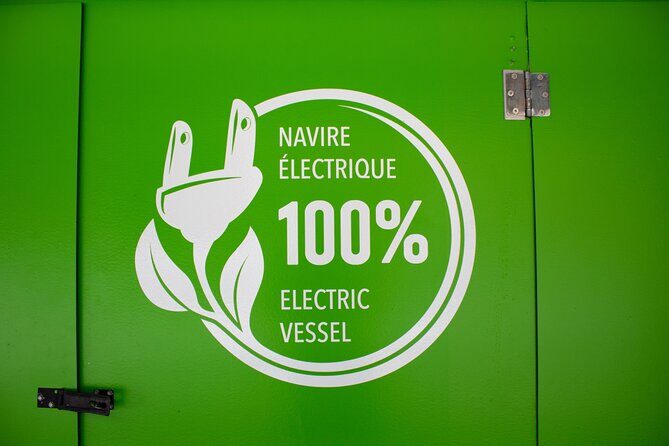 Ottawa Boat Cruise - Rideau Canal Cruise - A Balanced Perspective: The Good and the Not-So-Good