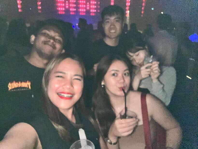 Party Singapore Bespoke Pub Crawl - Exploring the Itinerary: What to Expect