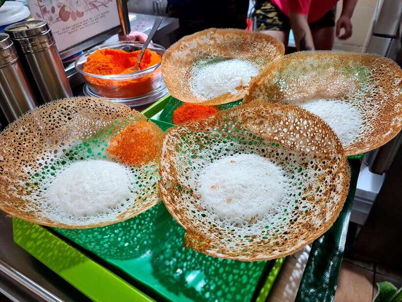 Personalised 3in1 Food Tour: 3 Cultural Trails of Singapore - Transportation and Group Size