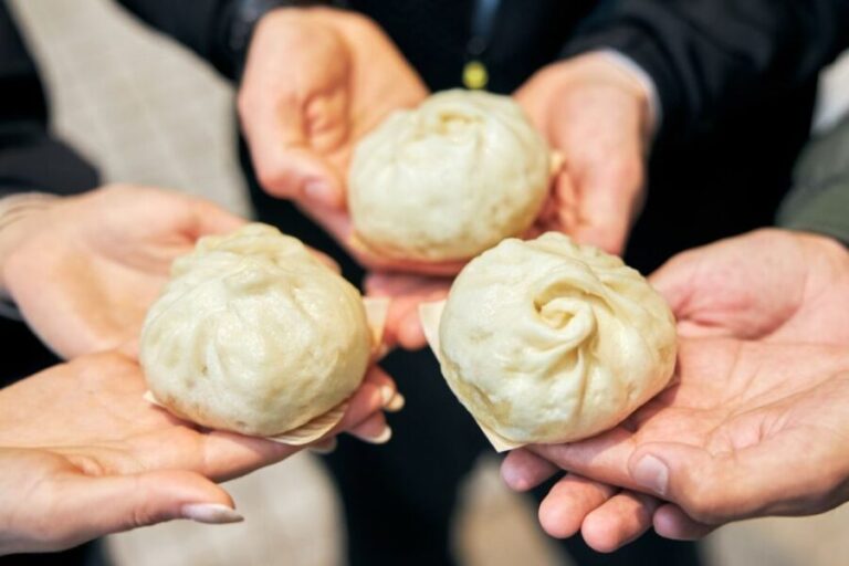 Personalized Osaka Street Food Tour with a Local Guide - Exploring Osaka’s Food Scene with a Personal Touch