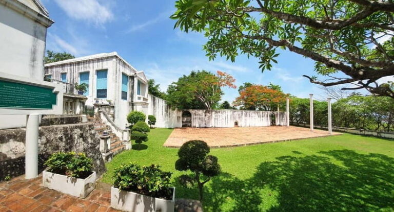 Petchaburi Temples & Royal Palace - small Join Group Tour - What the Tour Is Like in Practice