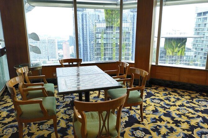 Petronas Twin Tower Skybridge View & Dining Experience Tour with Local Host - What to Expect Inside: The Itinerary Breakdown