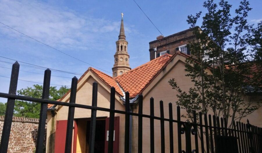 Phantoms of Charleston: A Ghostly Walking Tour - What to Expect from the Tour Experience