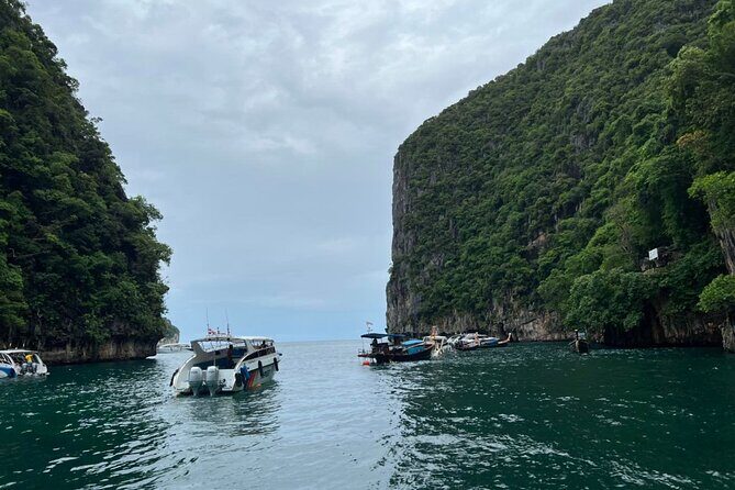 Phi Phi Islands and Maya Bay Tour by Speedboat from Krabi - Exploring the Phi Phi Islands by Speedboat: A Detailed Review