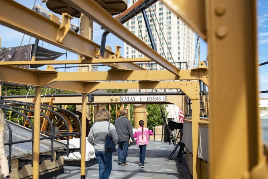 Philadelphia: Independence Seaport Museum and USS Olympia - In The Sum Up