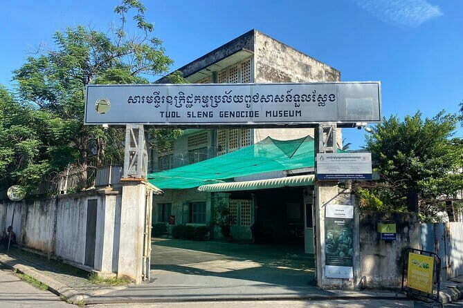 Phnom Penh Hop-on Hop-off Highlight Tour including Killing Fields - FAQ: Your Practical Questions Answered