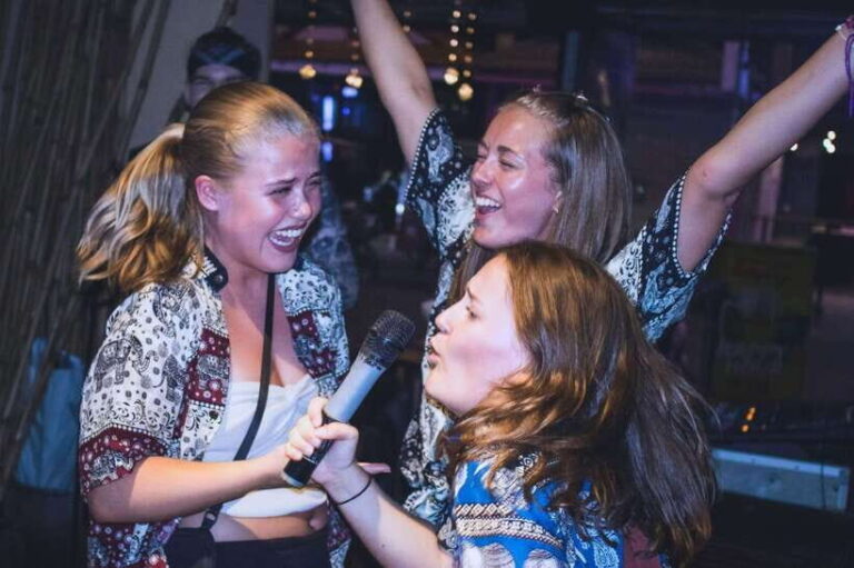 Phnom Penh Pub Crawl with Free Mad Monkey Singlet - A Closer Look at the Phnom Penh Pub Crawl