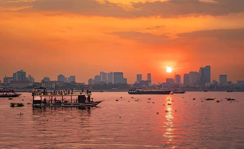 Phnom Penh: Sunset Cruise & Evening City Tour by Tuk Tuk - In-Depth Breakdown of the Itinerary