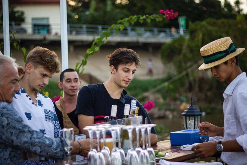 Phnom Penh: Sunset Cruise tour Enjoy and Relaxing - The Itinerary: What to Expect