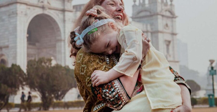 Photo Shoot cum Walk in The City of Joy - Who Will Love This Tour?