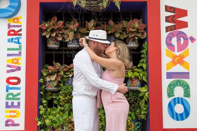 Photo Shoot in Puerto Vallarta Historic Downtown - Who Will Love This Tour?