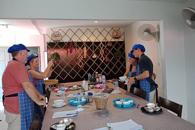 Phuket Easy Thai Cooking Class and Market Tour - Who Will Love This Tour?