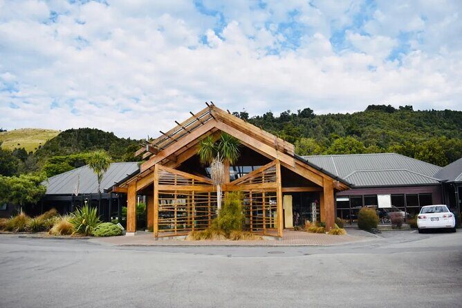 Pkaha National Wildlife Centre Guided Tour from Wellington - A Complete Guide to the Pukaha National Wildlife Centre Guided Tour from Wellington