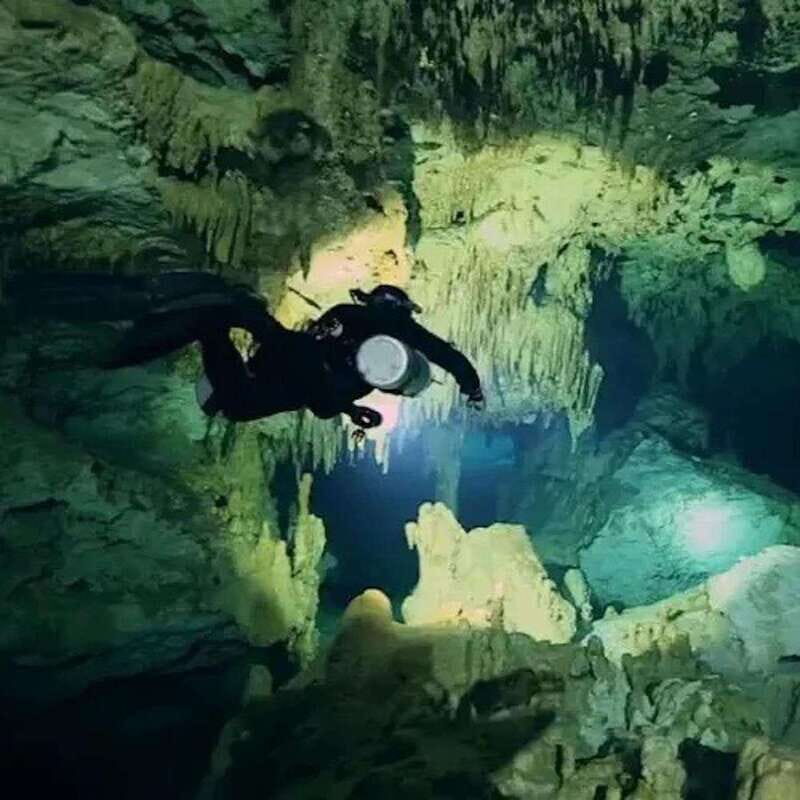Playa del Carmen: Diving in Cenotes The Pit and Dos Ojos - The Cenote El Pit: A Visual Marvel