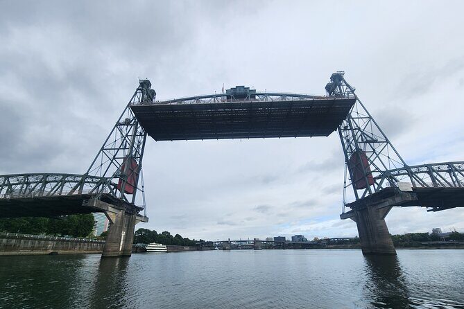 Portland's Ultimate 12 Historic Bridges' Scenic Boat Tour - Analyzing the Experience: A Deep Dive