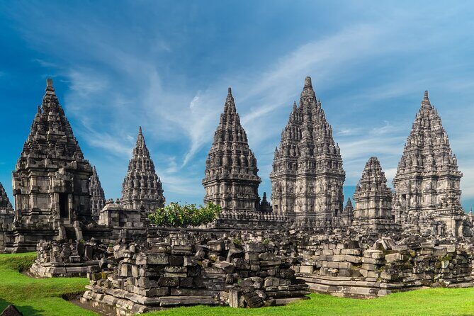 Prambanan Temple and Ramayana Ballet Show (VIP Seat with dinner) - FAQ
