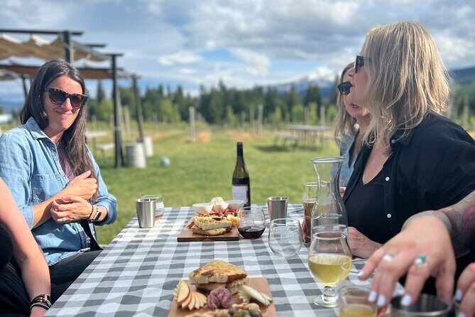 Premium Hood River Wine Tours - A Closer Look at the Premium Hood River Wine Tour