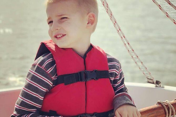 Private 2-Hour Sunset Sailing Tour on Lake Fairview - Who Is This Tour Best Suited For?