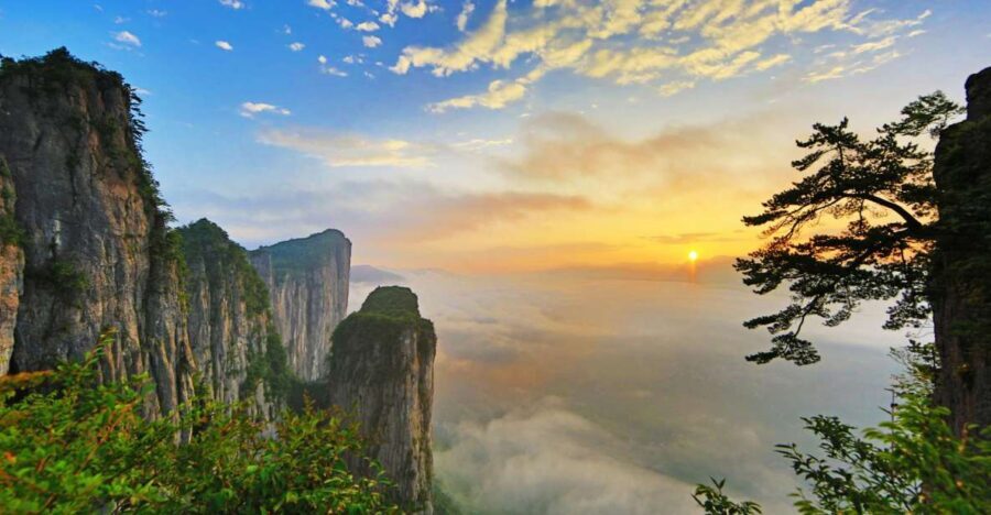 Private 4-day Zhangjiajie Trip With Enshi Grand Canyon - Tianmen Mountain: The Crown Jewel