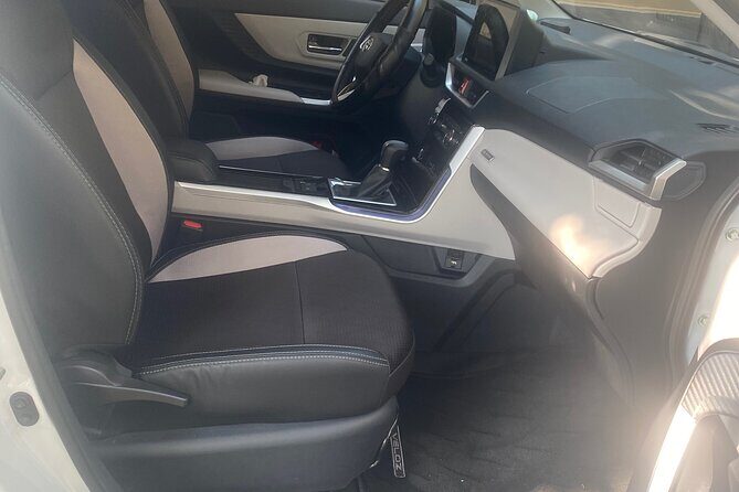 PRIVATE 4 seats - Hanoi Airport Transfer; Arrival or Departure - What You Can Expect from the Hanoi Airport Transfer