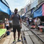 Private Amphawa Floating Market and Maeklong Railway Market Fireflies Day Tour - What the Reviews Say