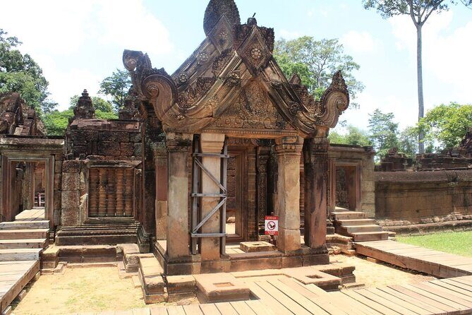 Private Banteay Srei and 4 Temples Guided Tour - FAQ