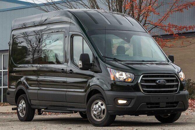 Private Bus or Limo Transfer Orlando Airport to Theme Park Hotels - A Complete Look at the Private Transfer Experience