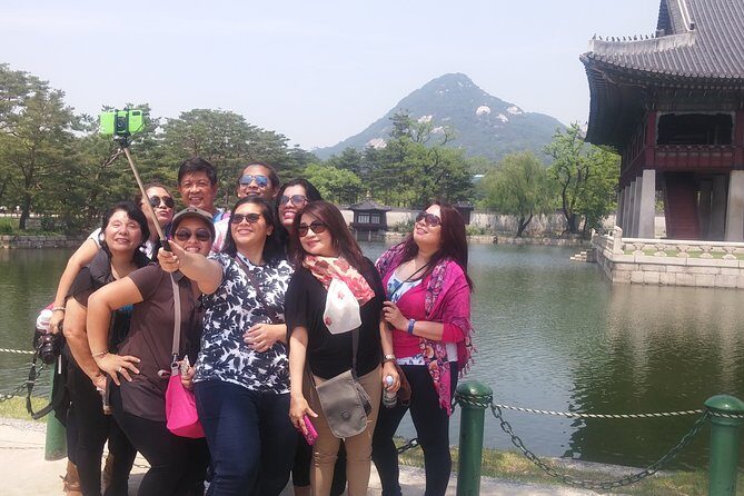 Private day tour Korea(Seoul) with Professional Photographer - Exploring Seoul with a Private Photographer: What to Expect