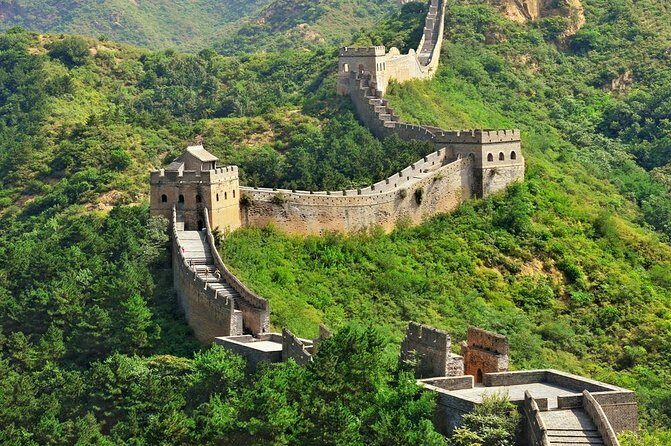 Private Day Tour: Mutianyu Great Wall & Badaling Great Wall with Local Lunch - Why Travelers Love This Tour