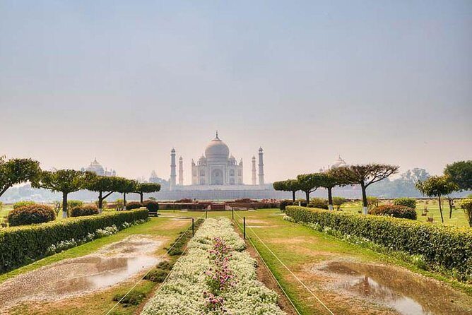 Private Day Tour of Taj Mahal and Agra Fort By Super fast train - The Complete Experience: What to Expect from the Tour