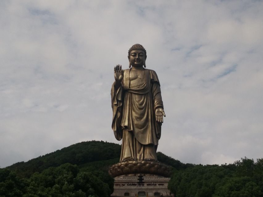 Private Day Tour to Wuxi Lingshan Grand Buddha and Tai Lake - The Experience from a Traveler’s Perspective