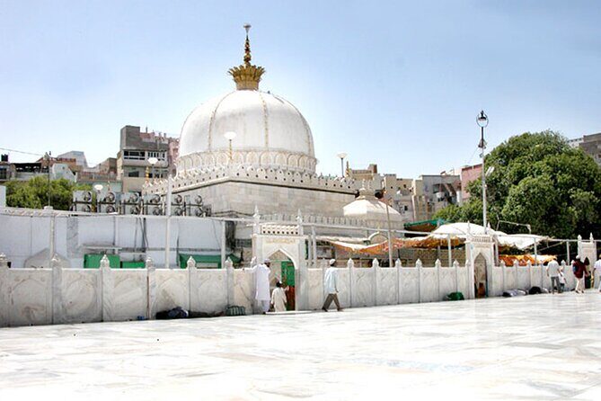 Private Day Trip from Jaipur to Ajmer & Pushkar - Who Should Consider This Tour?